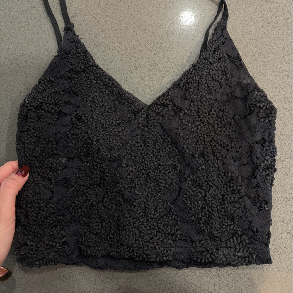 Chic Black Lace Women's Crop Top